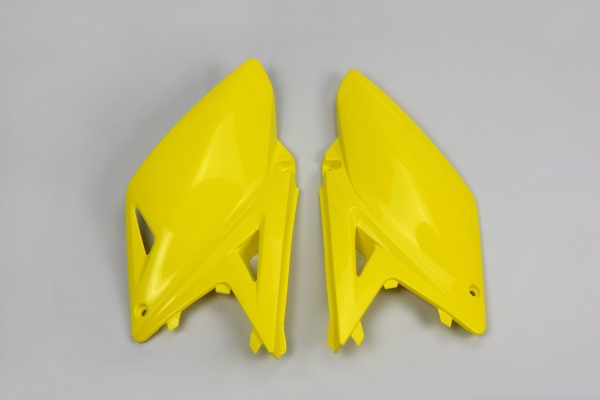 Side panels - yellow 102 - Suzuki - REPLICA PLASTICS - SU04929-102 - UFO Plast