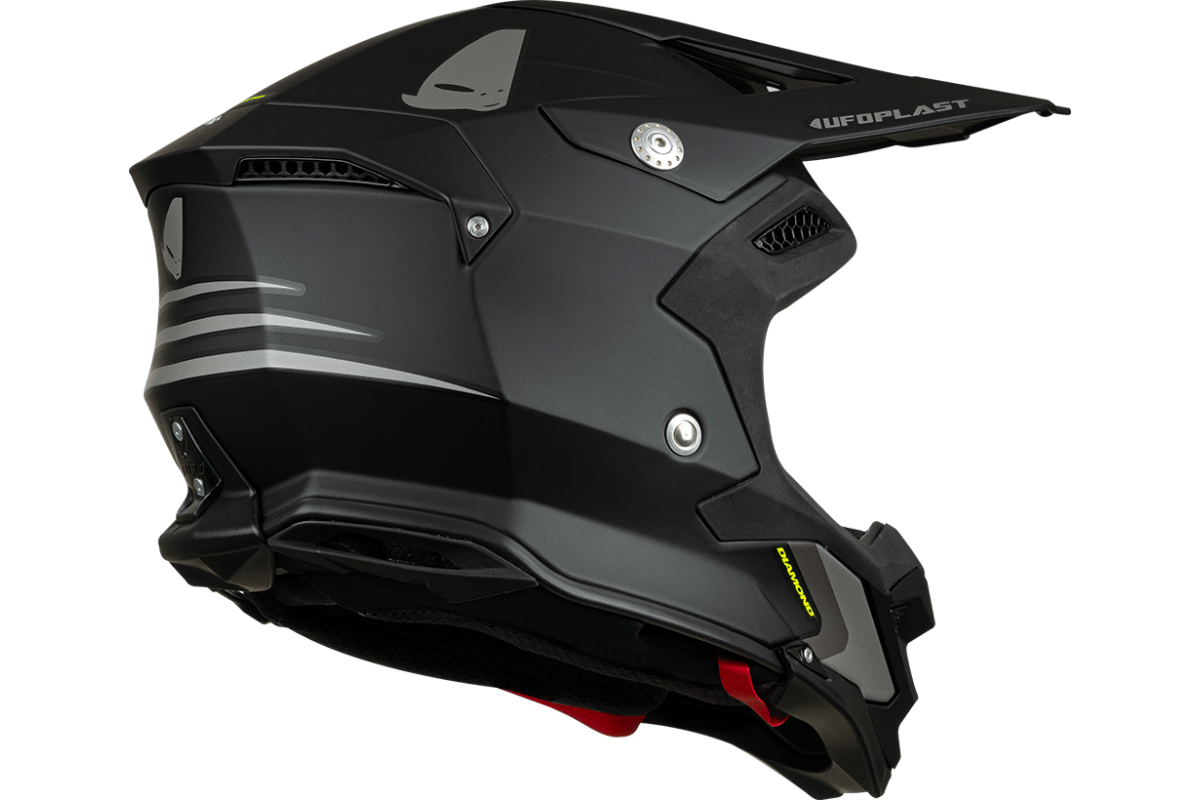 Motocross helmet Diamond black - ADULT - He053 - UFO Plast